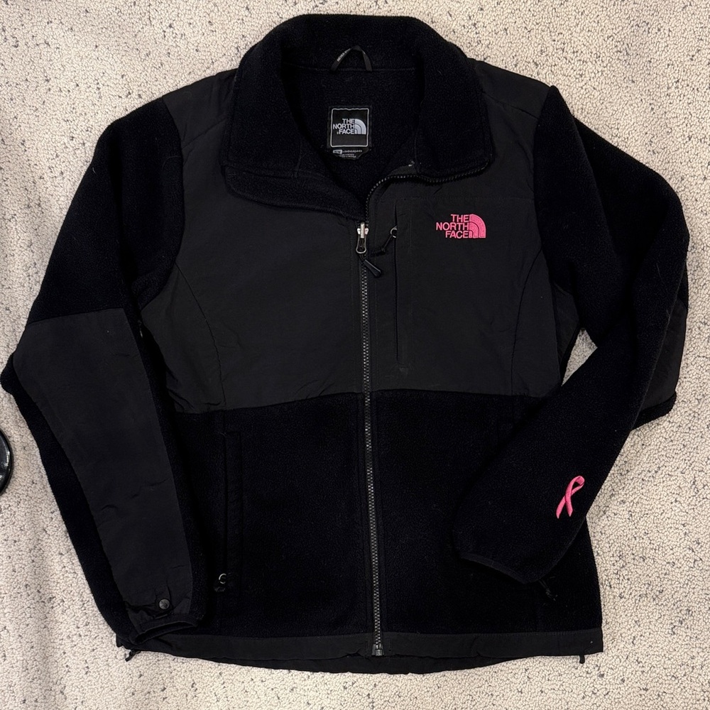 The North Face Women’s Black breast cancer awareness Denali Fleece Jacket